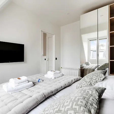 Charming Flat - 1br 3p - Arc De Triomphe Apartment